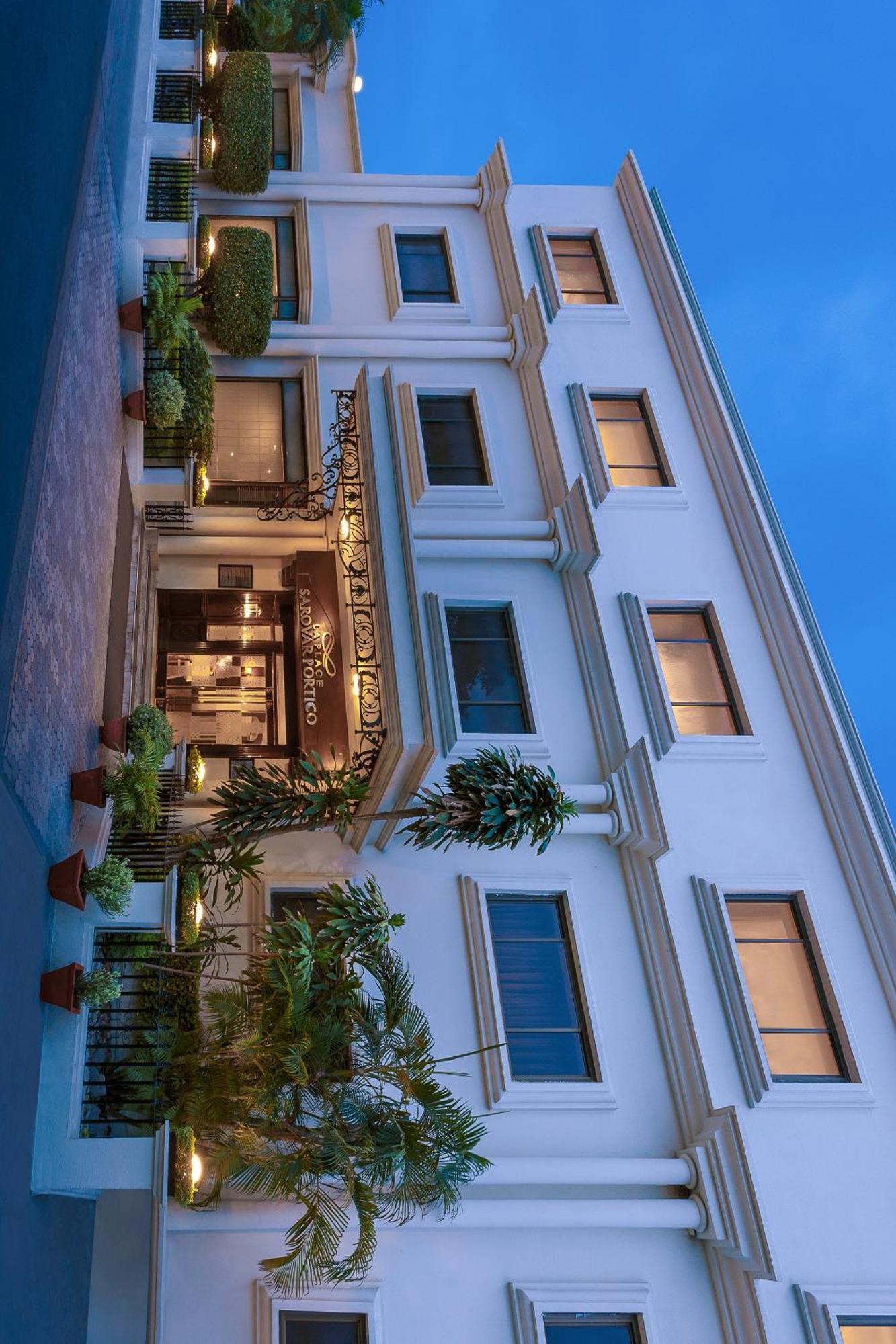 La Place Sarovar Portico Lakhnaú Exteriér fotografie